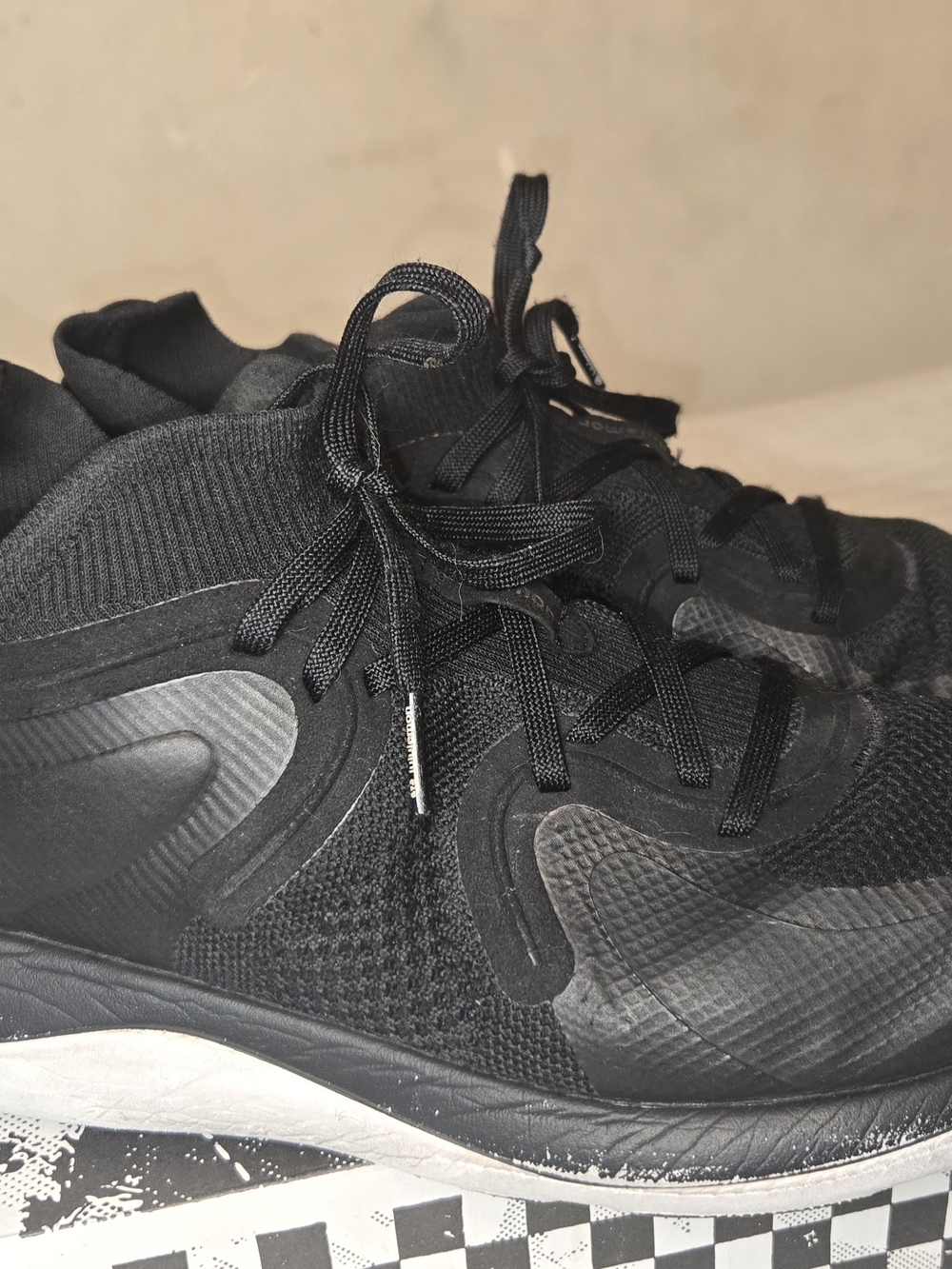 lululemon athletica Men's All-Black Athletic Sneakers